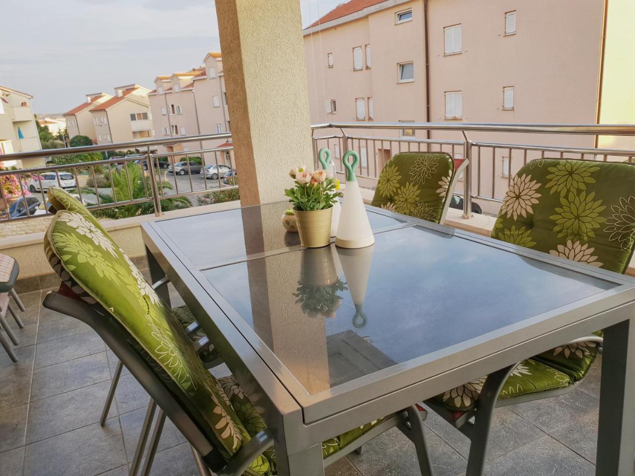 Apartment Zana Новалья Экстерьер фото